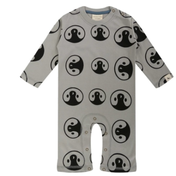 TURTLEDOVE LONDON Other - NWT - TURTLEDOVE LONDON PENGUIN FACE AOP PLAYSUIT